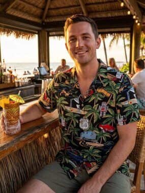 REYNE SPOONER Hawaiian Nostalgia Route 66 Novelty Button Up Shirt Small